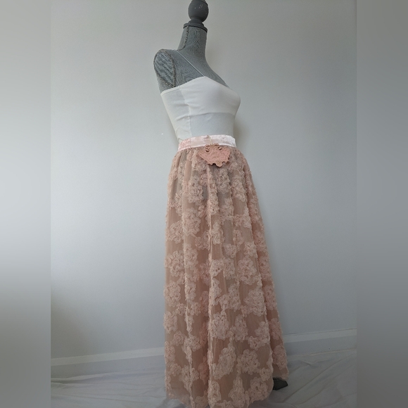 LaceMade Bonnie Party Skirt New With Tags - Picture 3 of 4